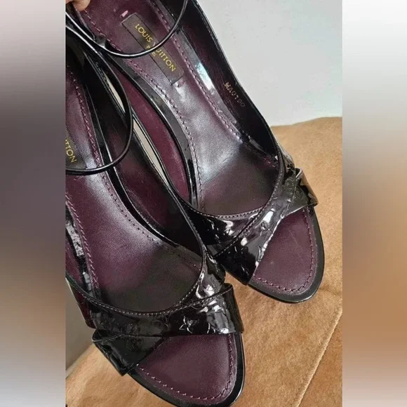 Louis Vuitton Black Patent Leather Wedge PumpsEU 36.5 US 6.5